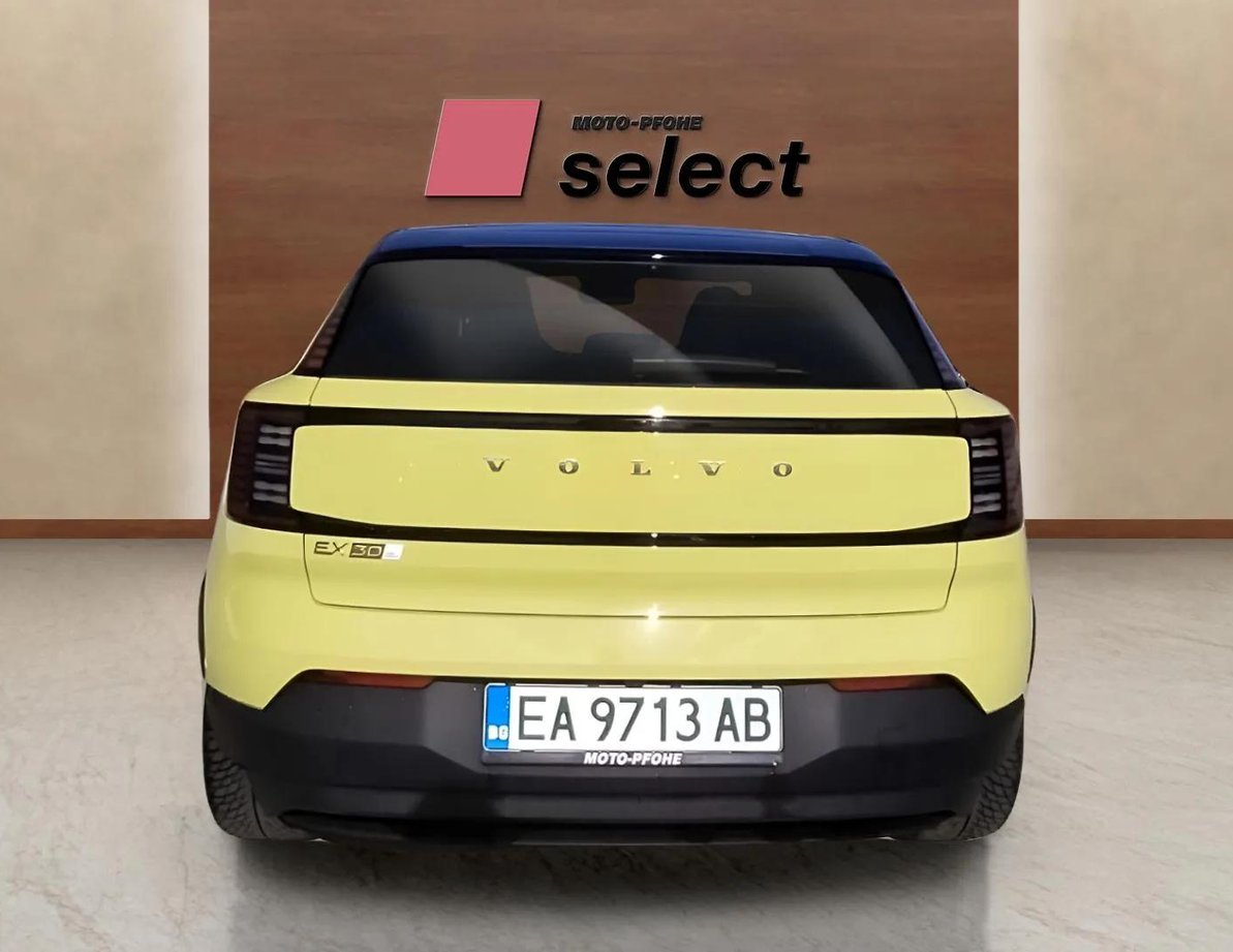 Volvo EX30 употребяван