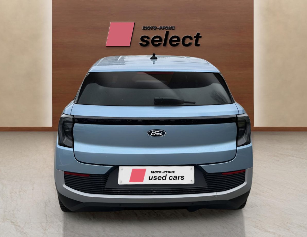 Ford E-Explorer употребяван