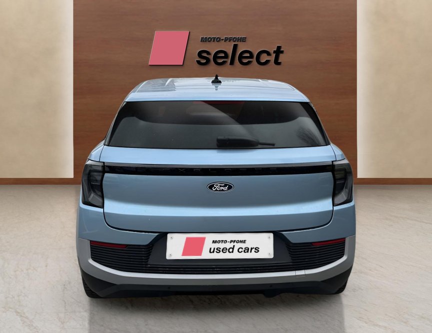 Ford E-Explorer употребяван