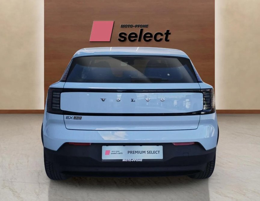 Volvo EX30 употребяван