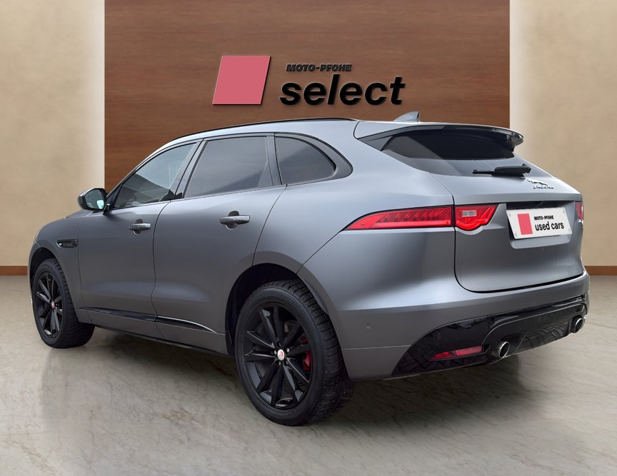 Jaguar F-Pace употребяван