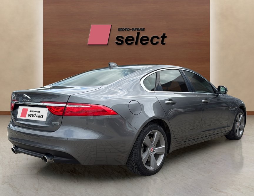 Jaguar XF употребяван