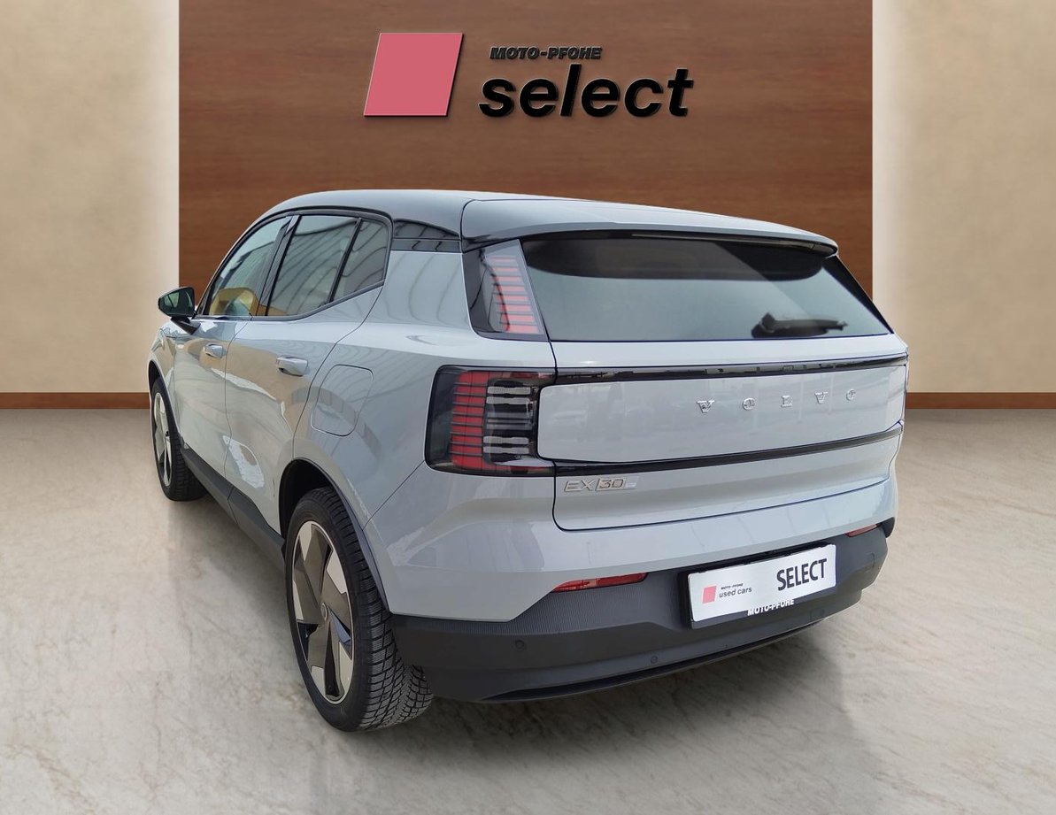 Volvo EX30 употребяван