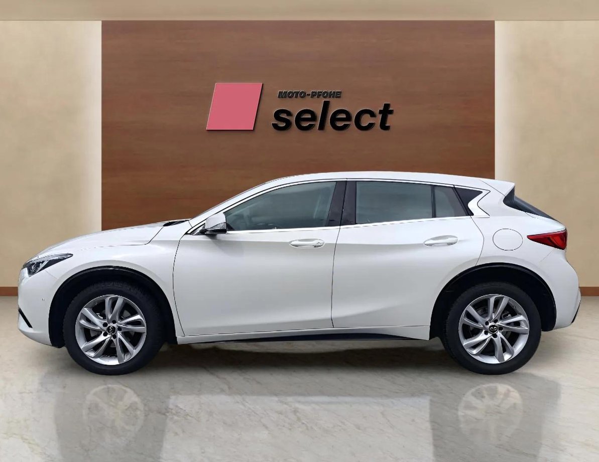 Infiniti Q30 употребяван