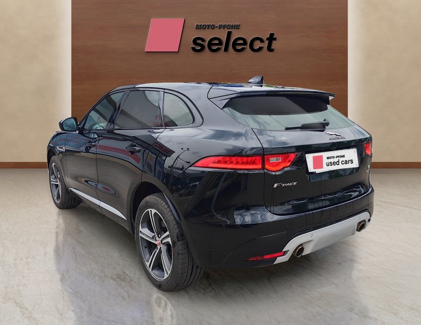Jaguar F-Pace употребяван