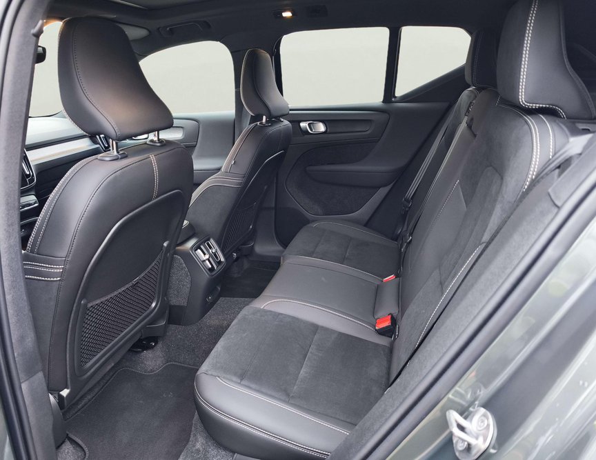 Volvo EX40 употребяван