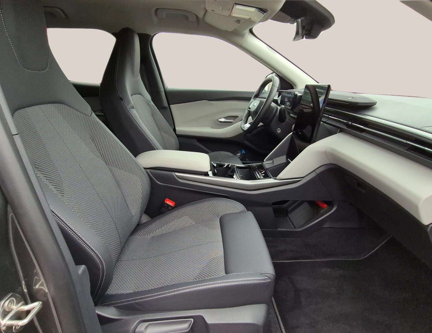 Ford E-Explorer употребяван