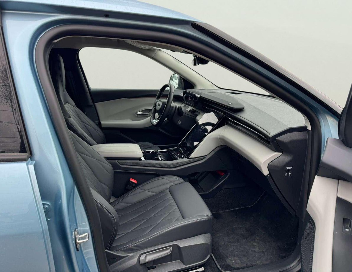 Ford E-Explorer употребяван