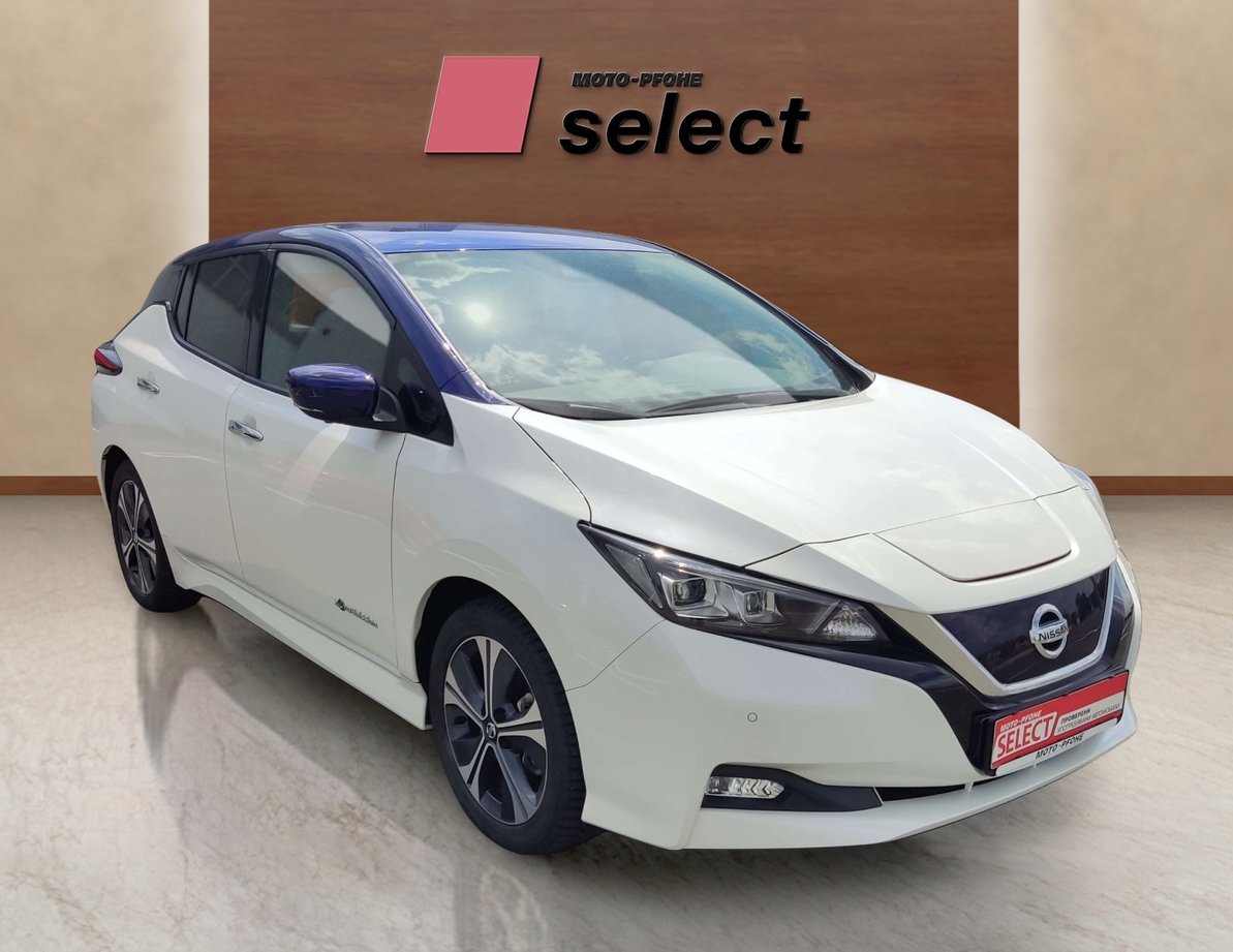 Nissan%20Leaf%20otpred%20v%20dqsno