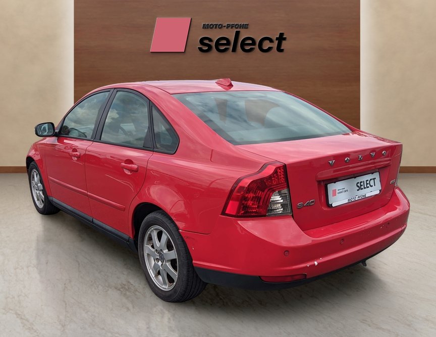 Volvo S40 otzad v lqvo