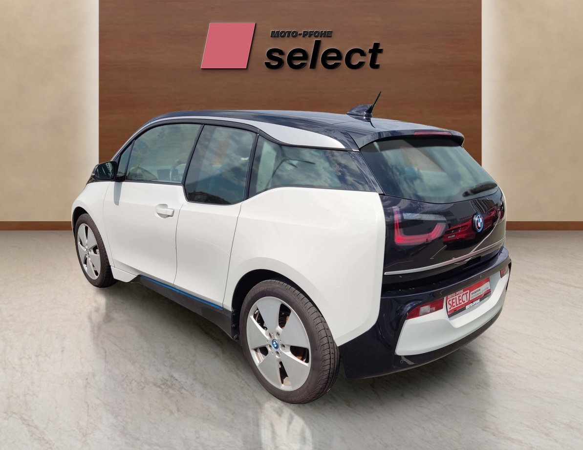 BMW I3 otzad v lqvo.jpg