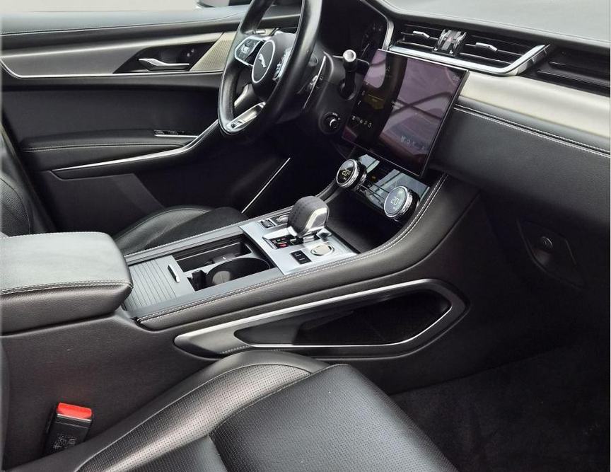 Jaguar F-Pace употребяван