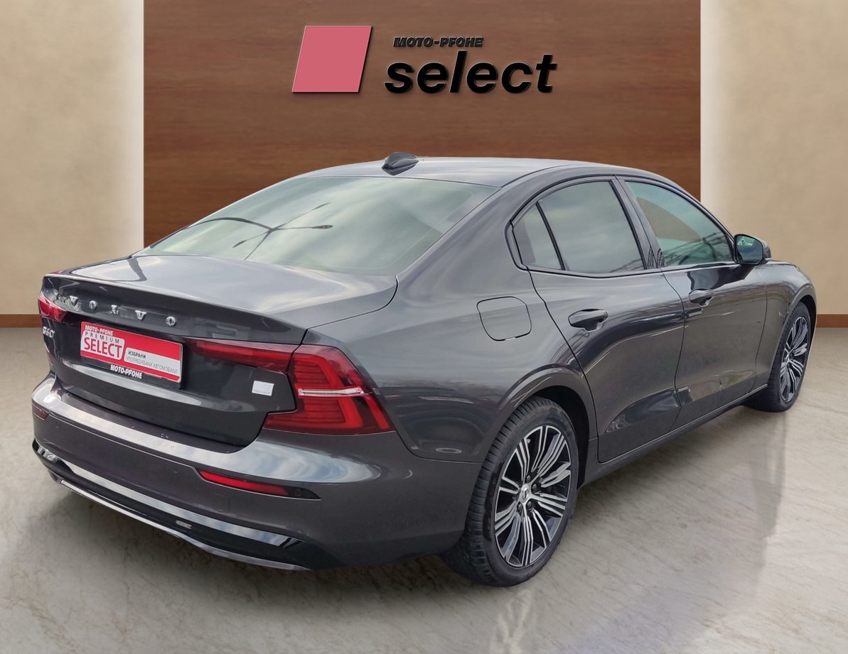 Volvo S60 otzad v dqsno.jpg