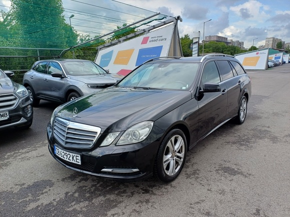 Mercedes E220